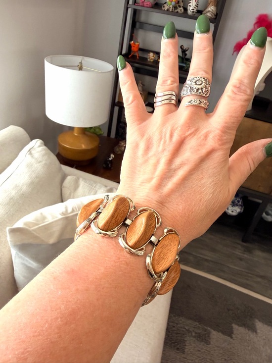 Vintage Jewelry - Vintage Silver and Faux Wood Link Bracelet